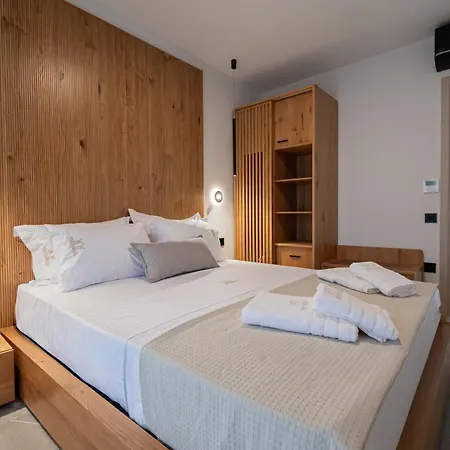 Trithiron Luxury Apartmán